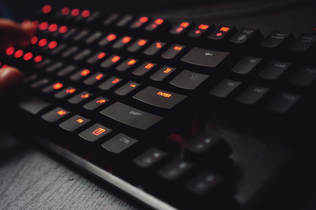 Guia como instalar um teclado sem fio de forma simples pesquisa na net